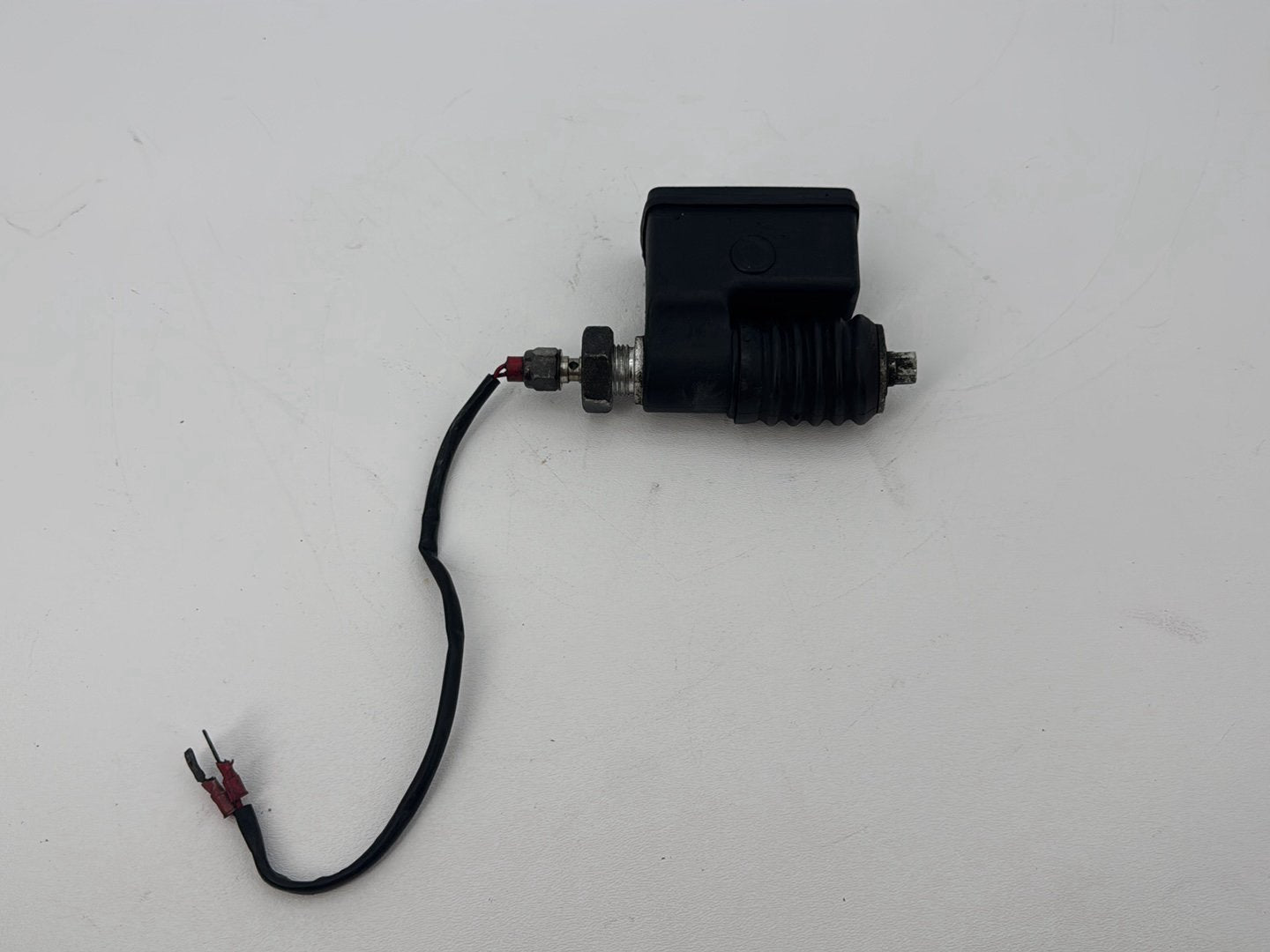 1999 - 2006 Harley-Davidson Dyna Low Rider Rear Brake Master Cylinder Reservoir