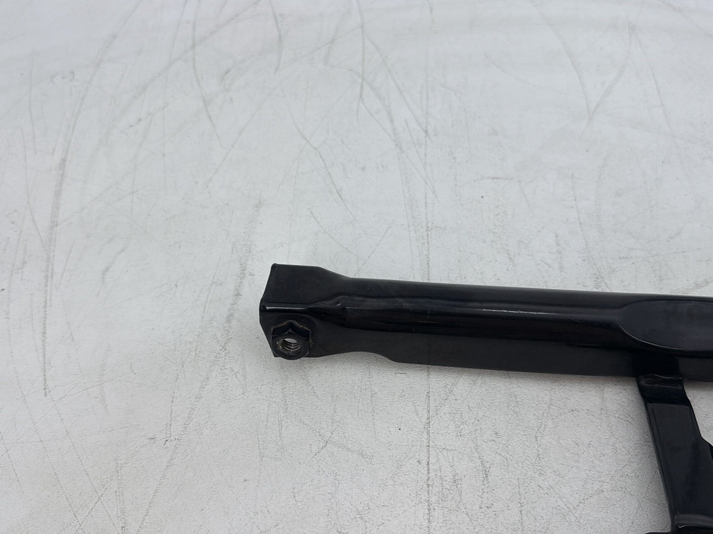 2005 Harley Heritage Softail Classic OEM Seat Bracket Mount Support Mounting