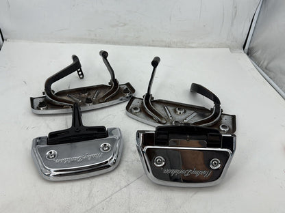 2003 Harley Electra Glide Touring Ultra FLHTCUI OEM Left Right Driver & Pass Floorboard Foot Rest