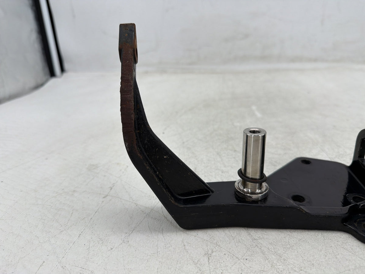 2001 Harley Fat Boy Softail FLSTFI OEM Left Right Driver Footpeg Bracket Mounts