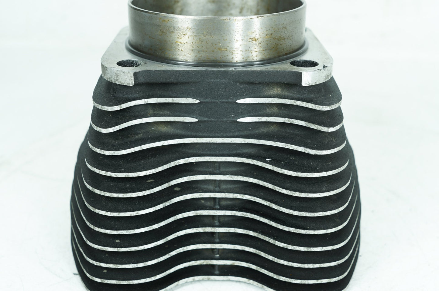 2008 - 2016 Harley-Davidson Dyna Wide Glide Twin Cam Engine Jug 1 Cylinder Barrel  	17458-07