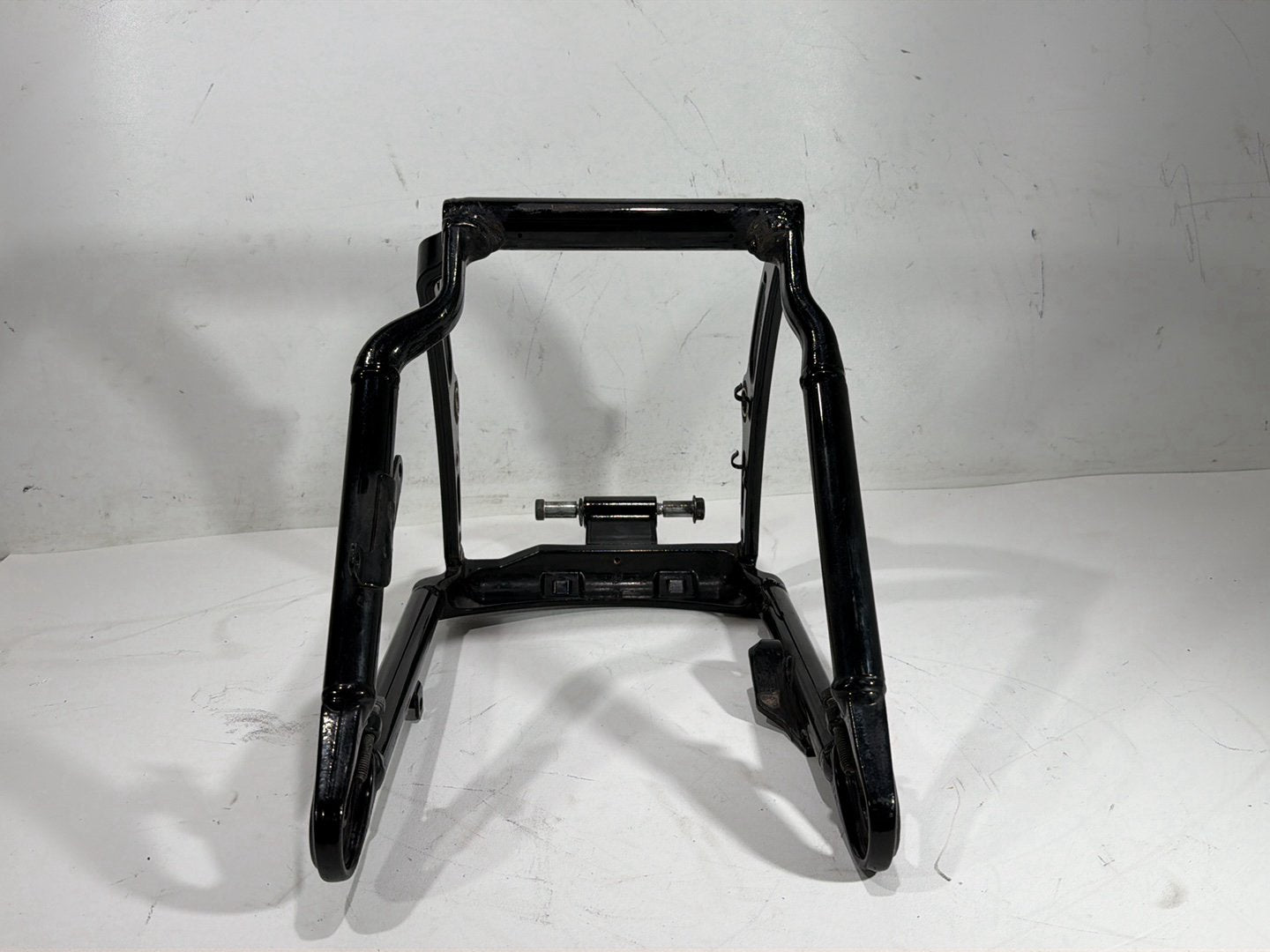 2011 Harley Heritage Softail Classic FLSTC OEM Rear Fork Swingarm Swing Arm