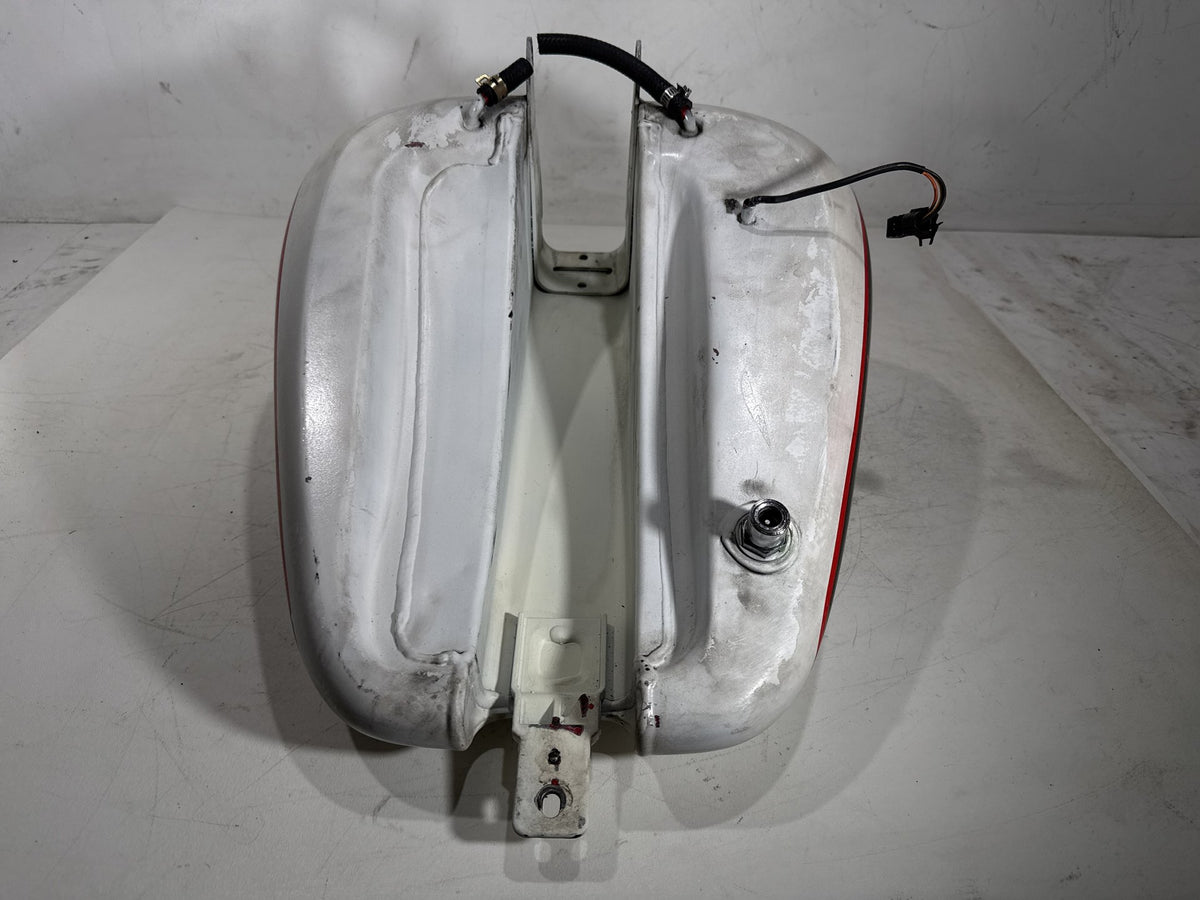2004 Harley Heritage Softail Classic OEM Fuel Gas Tank Gasoline Reservoir EFI