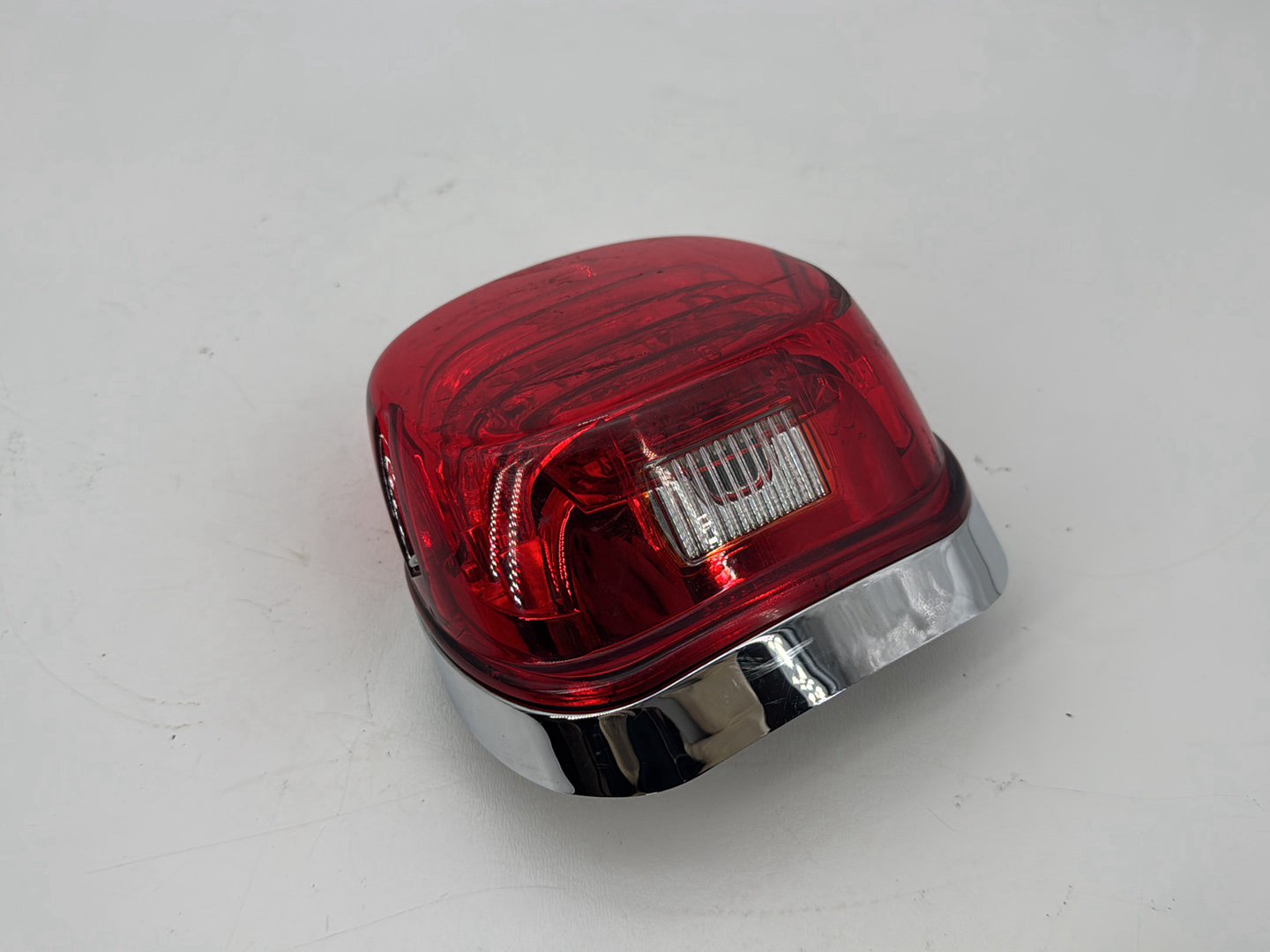 2007 - 2012 Harley-Davidson Touring Road Glide Rear Brake Taillight Tail Lamp 68066-99A