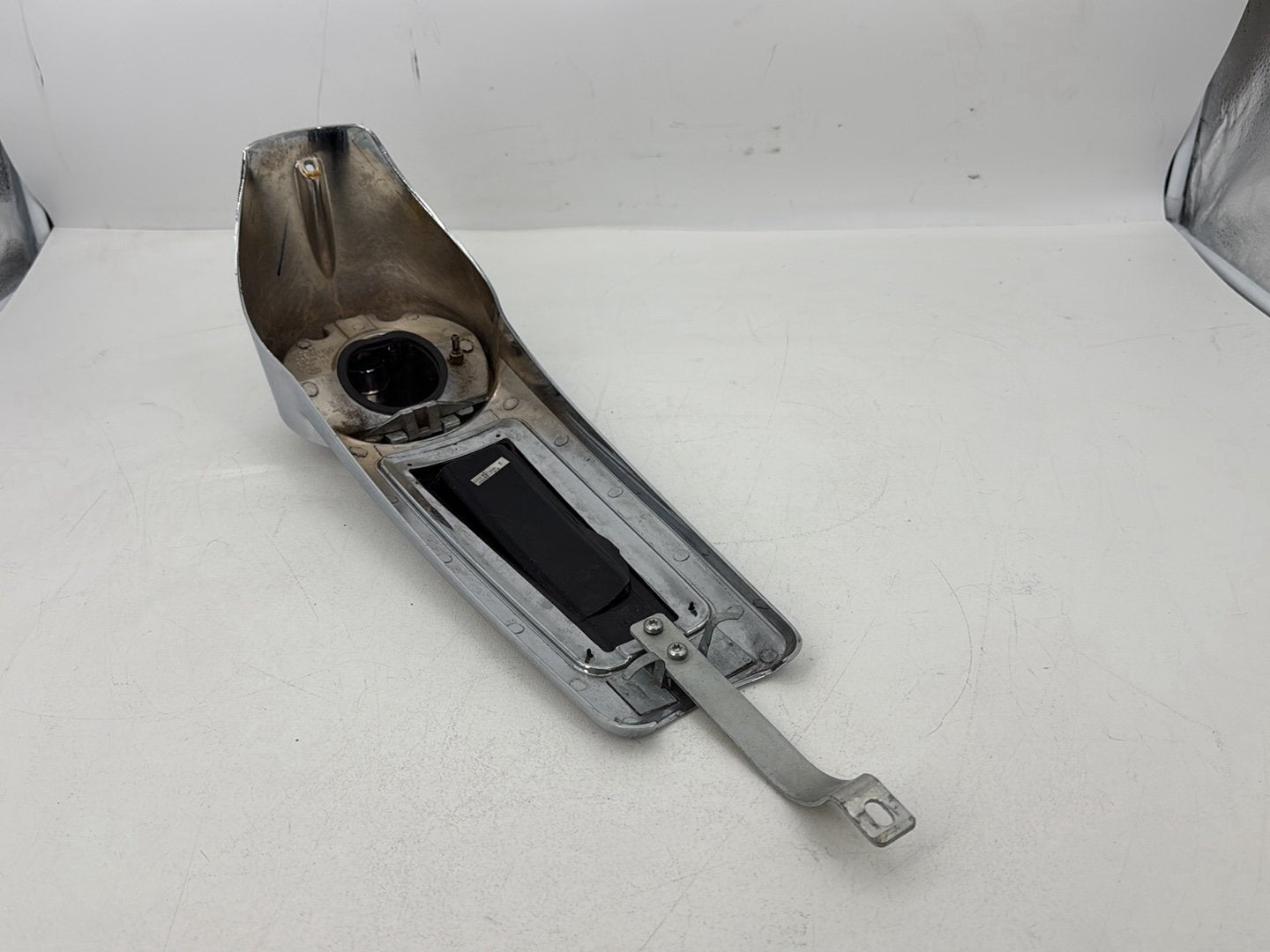 2019 - 2023 Harley-Davidson Touring Street Glide Fuel Gas Tank Dash Console NOKey 69214-08