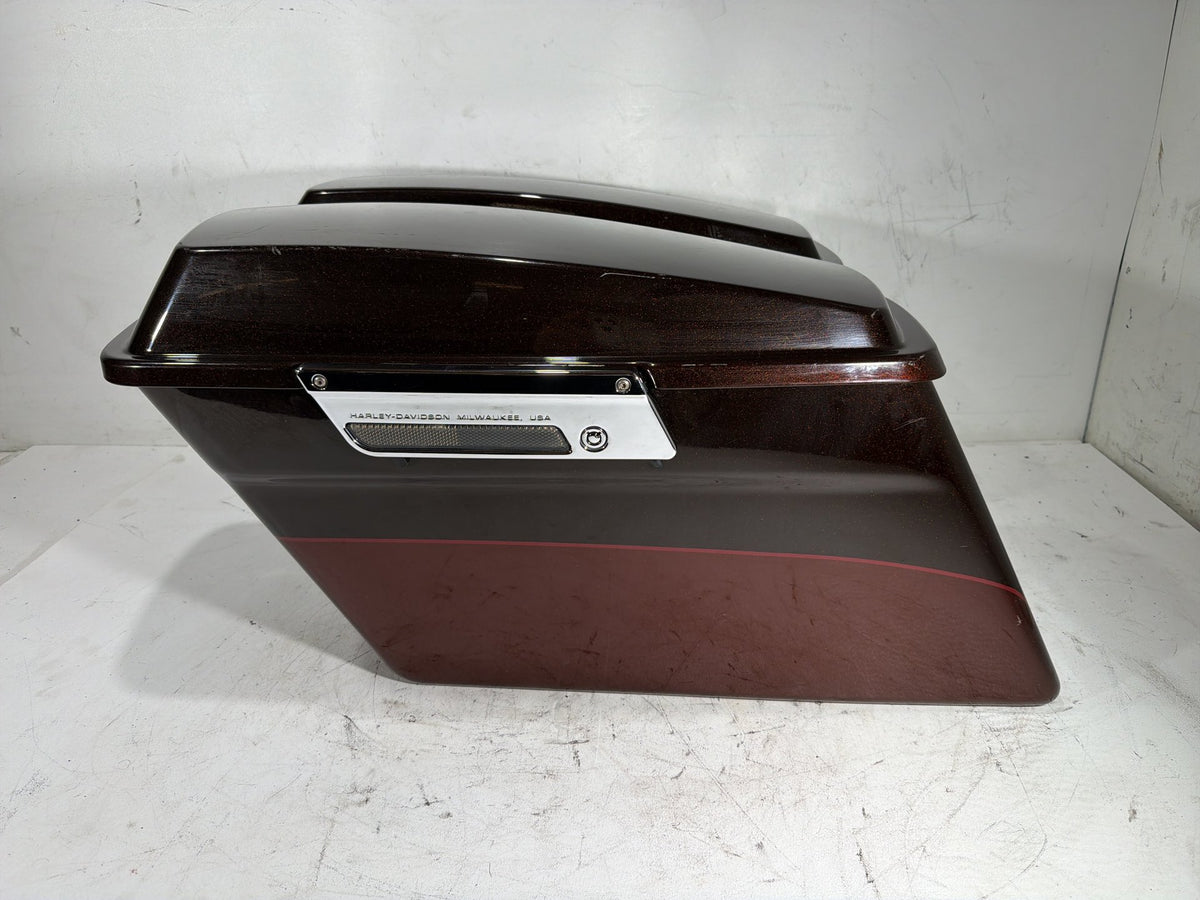 2011 Harley Electra Glide Touring Ultra OEM Left Right Saddlebags Luggage NOKey