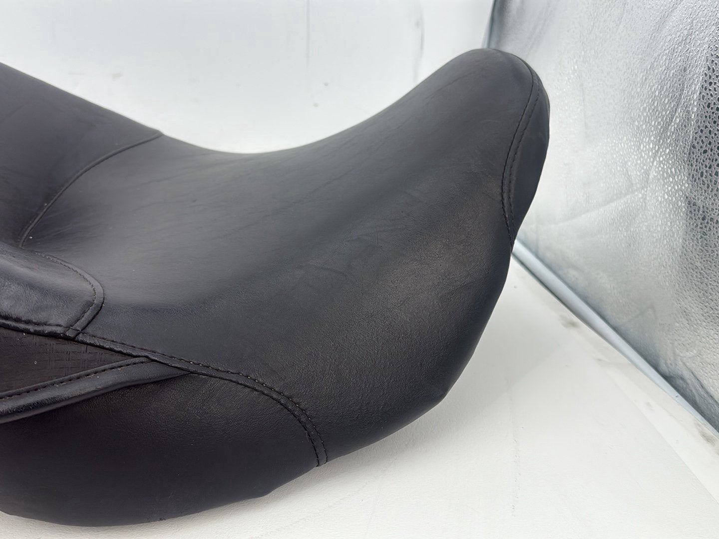 2005 Harley Touring FLHRCI Road King Classic OEM Passenger Rider Driver Seat Saddle