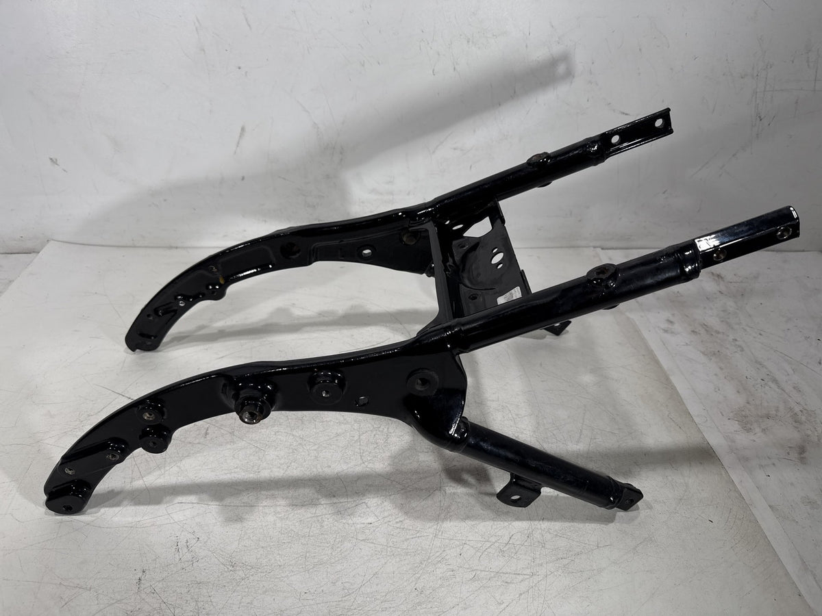 13 Harley Street Glide Touring FLHX OEM Rear Back Sub Frame Rail Bar 48079-09BHP