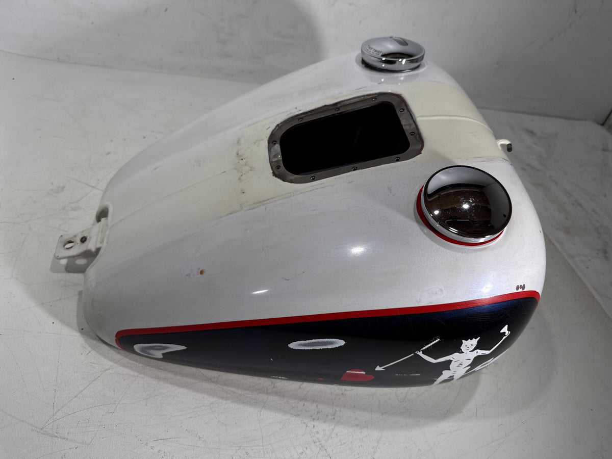 2004 Harley Heritage Softail Classic OEM Fuel Gas Tank Gasoline Reservoir EFI