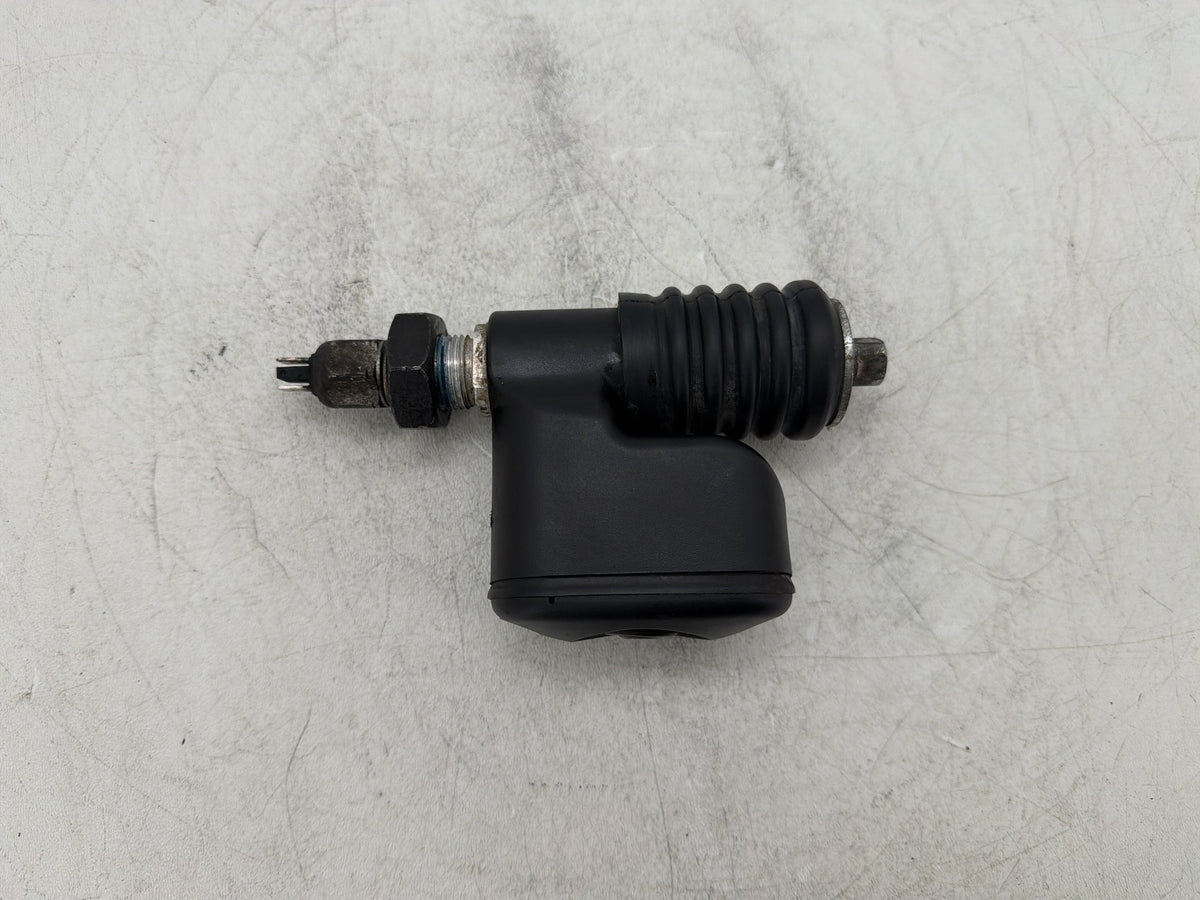 2017 Harley Dyna Street Bob FXDB OEM Rear Brake Master Cylinder Reservoir