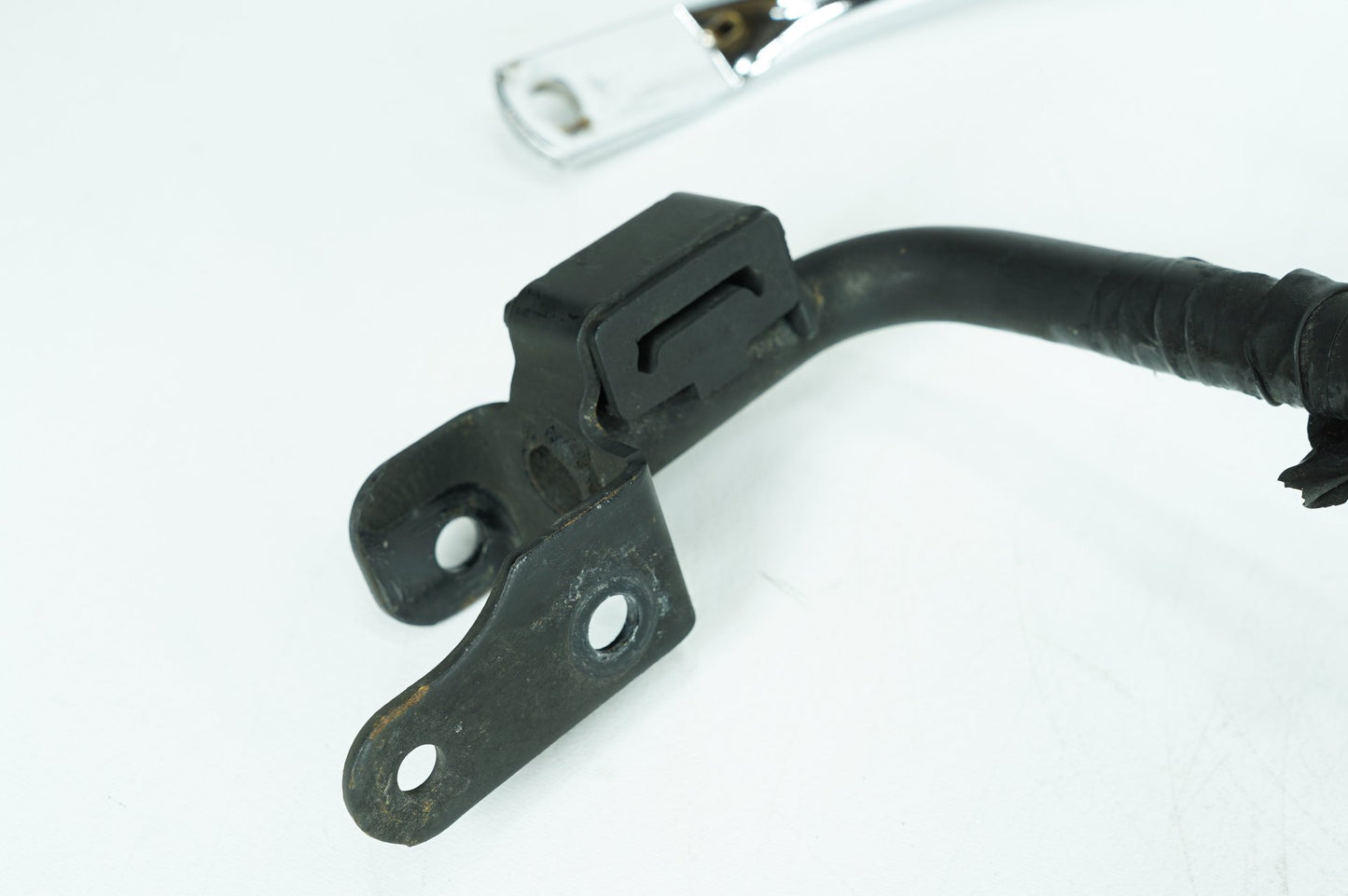 2008 - 2016 Harley-Davidson Touring Electra Glide Ultra Rear Left Right Saddlebag Guard Rails Bar 90200504
