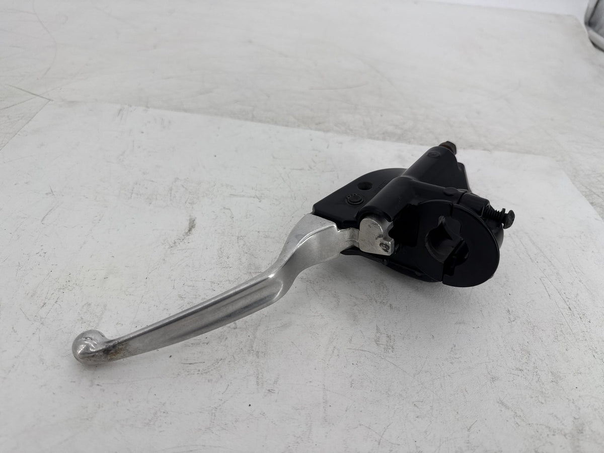 13 Harley Street Glide Touring FLHX OEM Front Right Brake Lever Master Cylinder