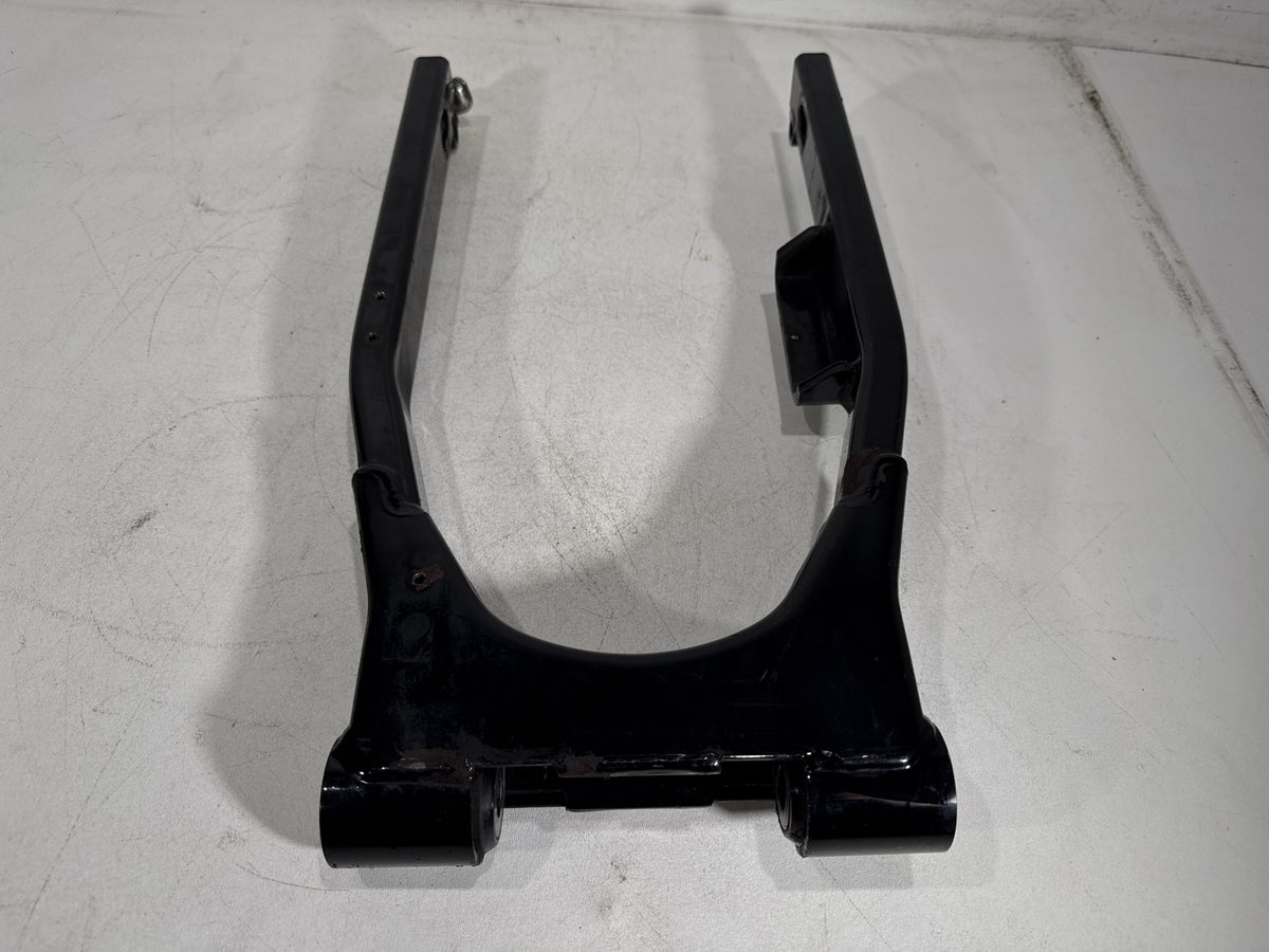 2001 Harley Electra Glide Touring Classic OEM Rear Fork Swingarm Swing Arm