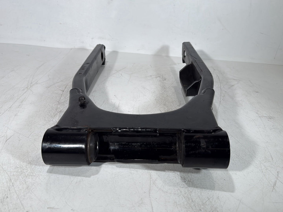 2001 Harley Touring FLHPI Road King Police OEM Rear Fork Swingarm Swing Arm