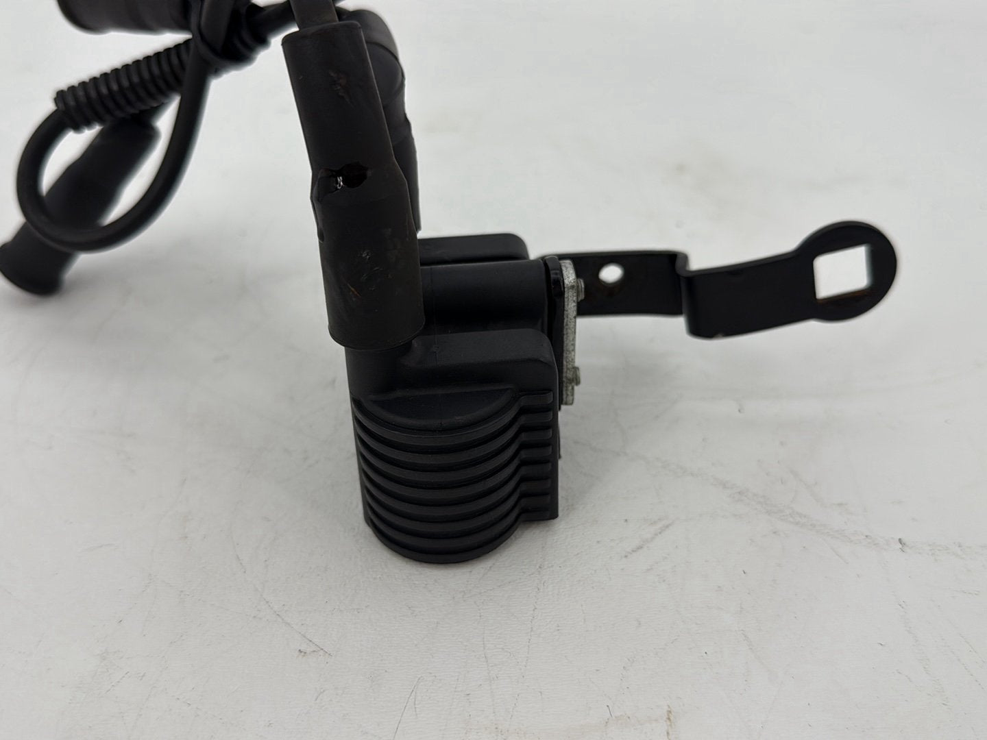 2009 Harley Sportster XL1200C 1200 Custom OEM Ignition Coil Spark Plugs Cable
