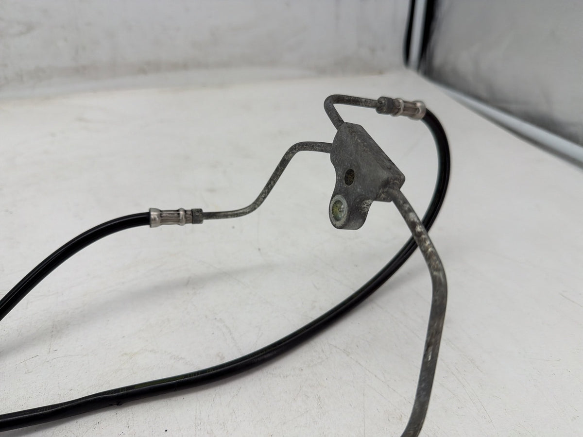 2009 Harley Street Glide Touring FLHX OEM Front Brake Hose Line Pipe NON-abs
