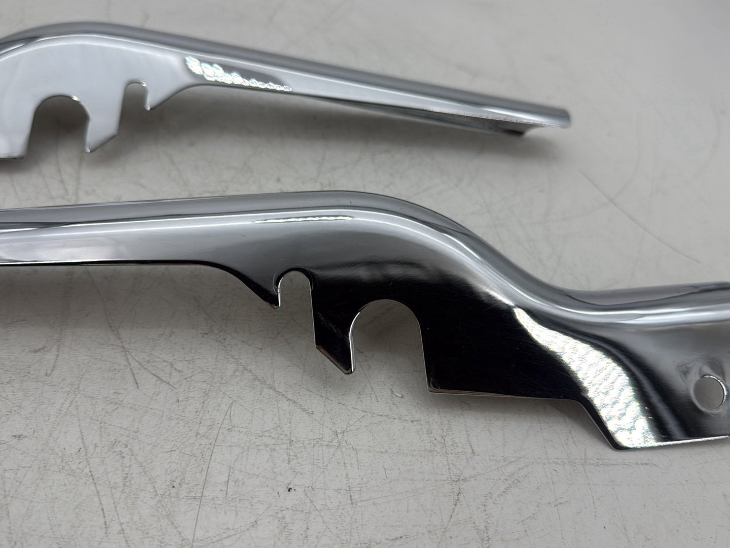 1995 Harley Touring FLHTCI Electra Glide Classic OEM Rear Left Right Fender Struts Bracket