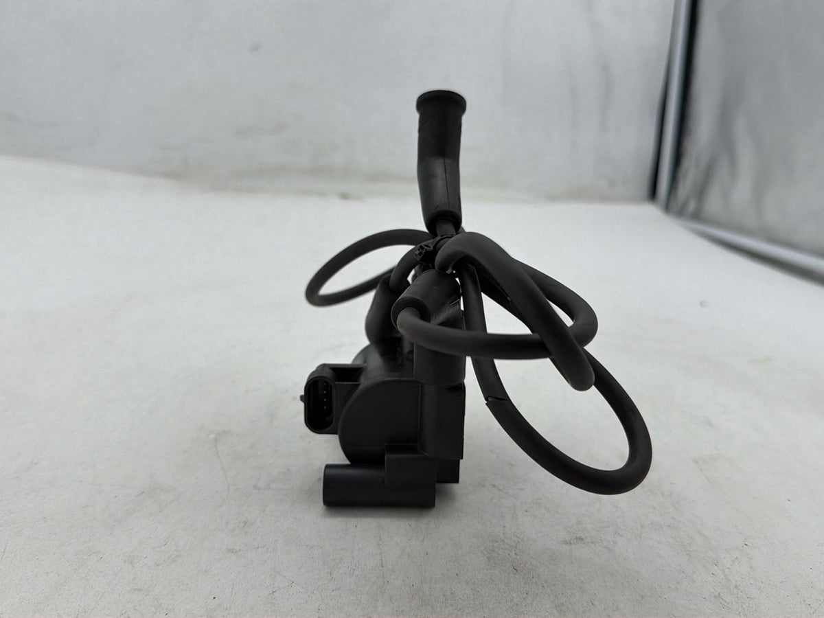 2010 Harley Street Glide Touring FLHX OEM Ignition Coil Spark Igniter