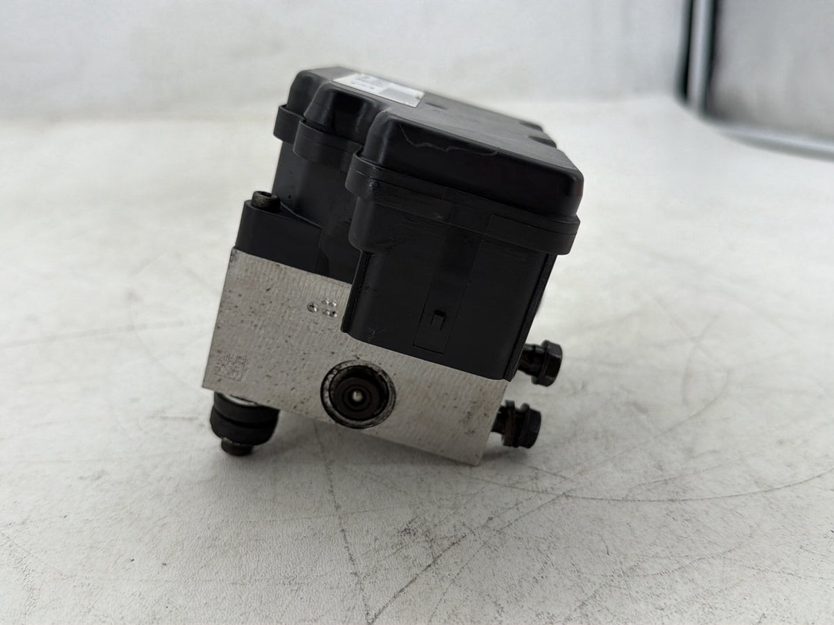 2010 Harley Electra Glide Touring Ultra OEM ABS Brake Pump & Control Module