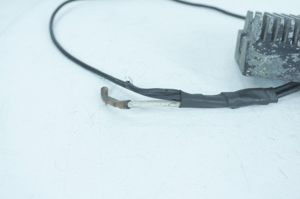 1986 Harley-Davidson Sportster XLH1100 Voltage Regulator Rectifier 74523-84A