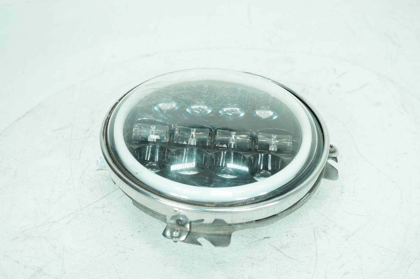 1999 - 2006 Harley-Davidson Touring Road King Police Headlight Headlamp Head Lamp Light LED 67702-81A