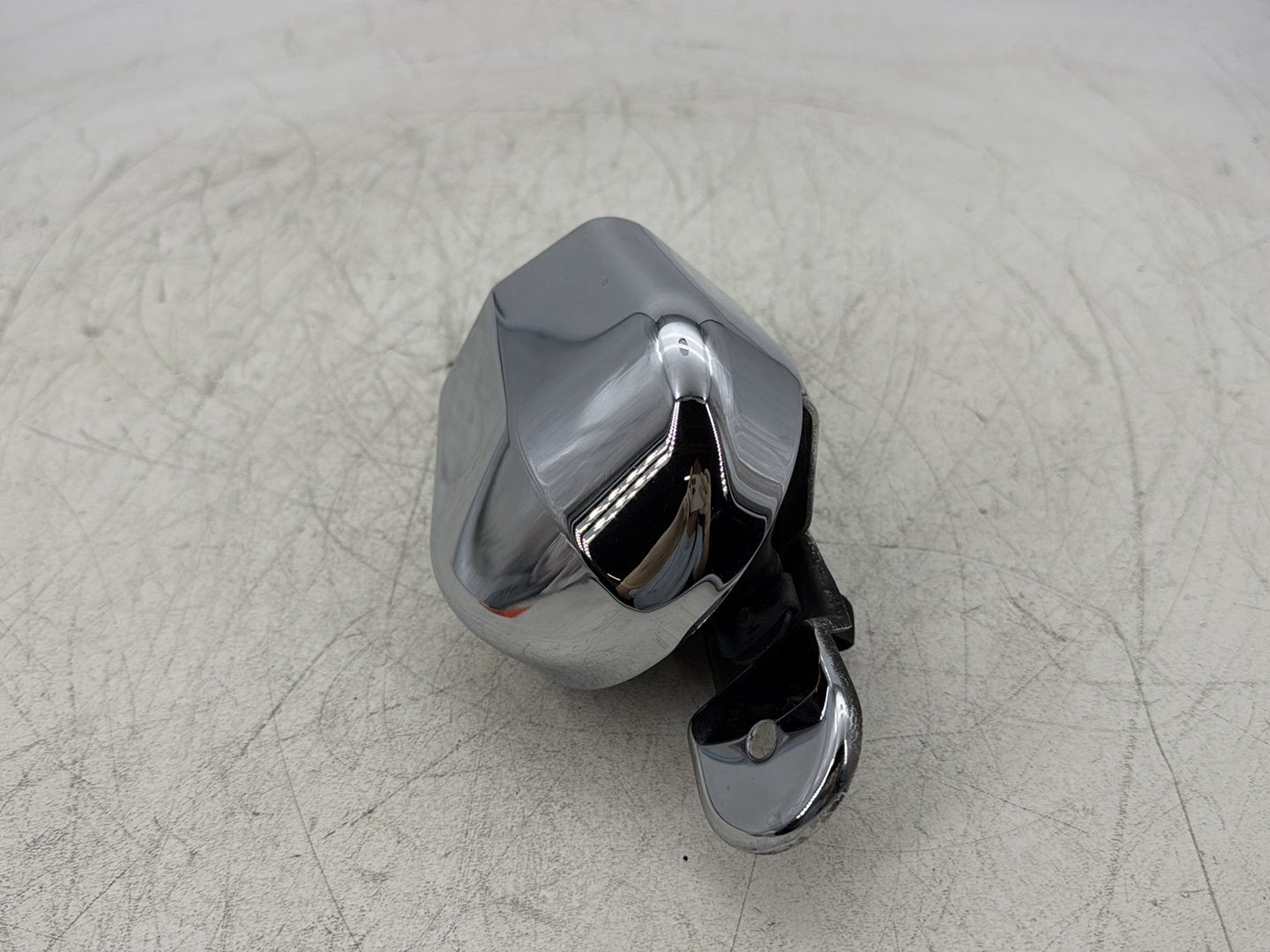 2012 Harley Dyna Super Glide Custom FXDCI OEM Horn Signal Klaxon Chrome Cover