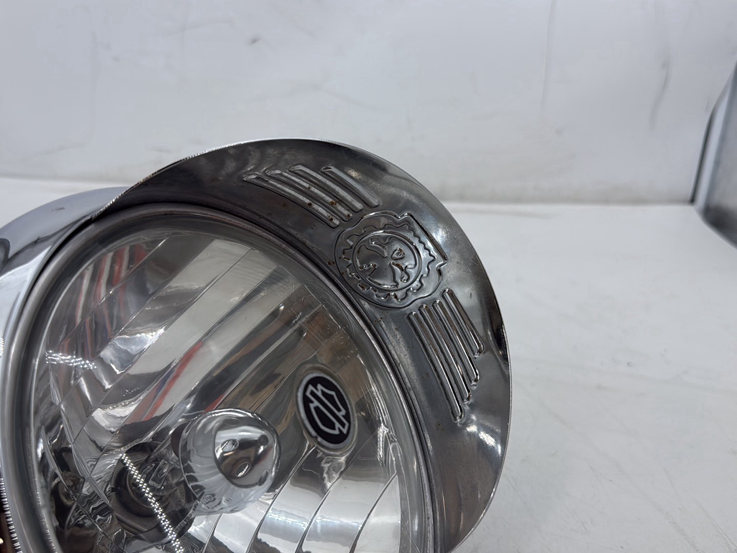 2005 Harley Heritage Softail Classic OEM Headlight Headlamp Head Light Halogen