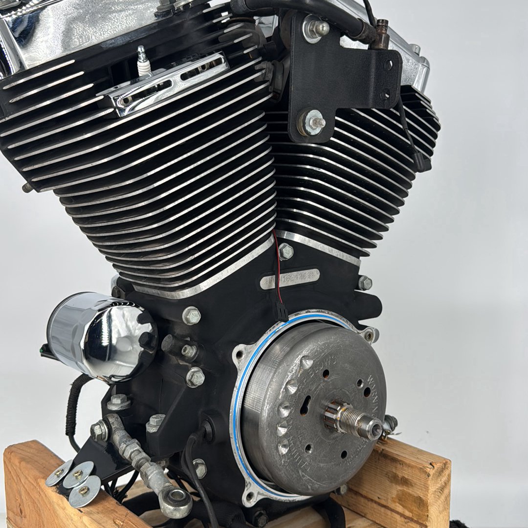 1999 - 2006 Harley-Davidson Touring Electra Glide Classic EFI Twin Cam 88 Engine Motor  	16125-01