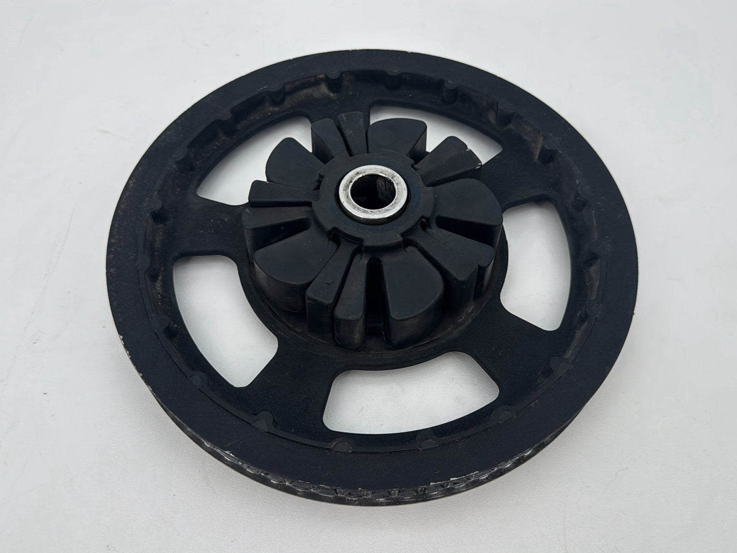 2011 Harley Road King Touring Classic OEM Rear Driver Pulley Sprocket 68T 1"