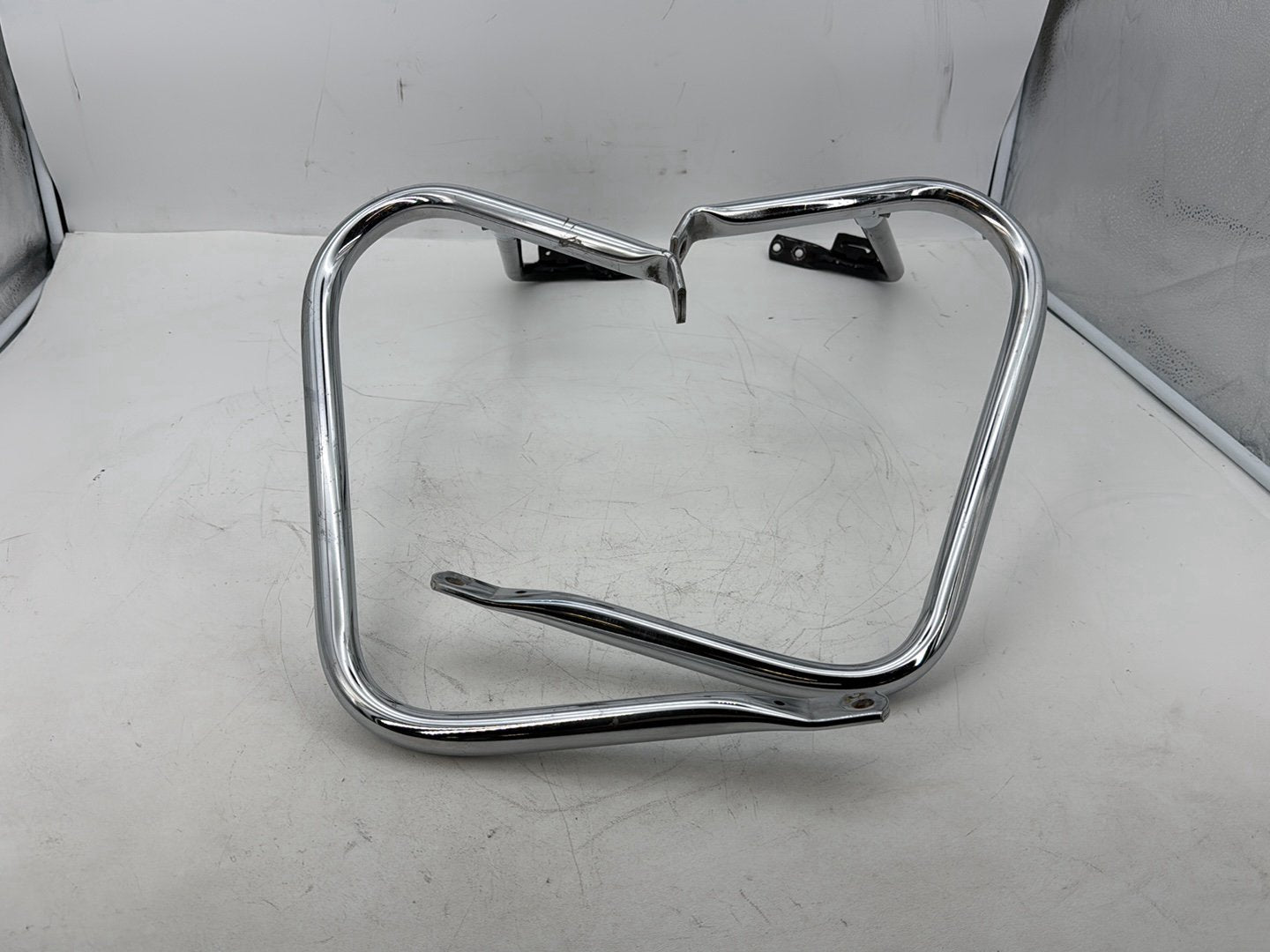 1999 - 2006 Harley-Davidson Touring CVO Screamin Eagle Road King Rear Left Right Saddlebag Guard Rails Bar 49176-97