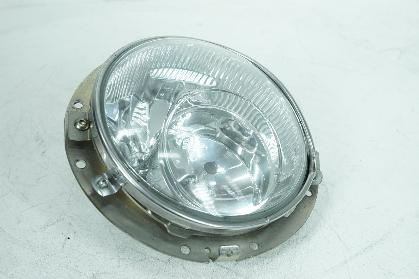 2007 - 2012 Harley-Davidson Touring CVO Electra Screamin Eagle Headlight Headlamp Head Light Halogen 67864-04