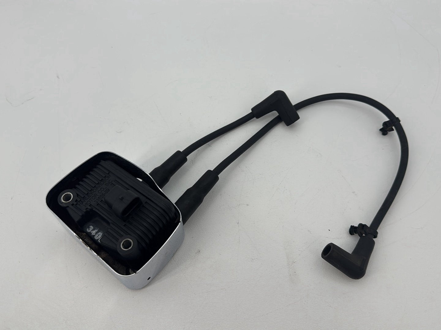 1999 - 2006 Harley-Davidson Dyna Low Rider Ignition Coil Spark Plugs Cable w/ Cap Trim Cover Panel