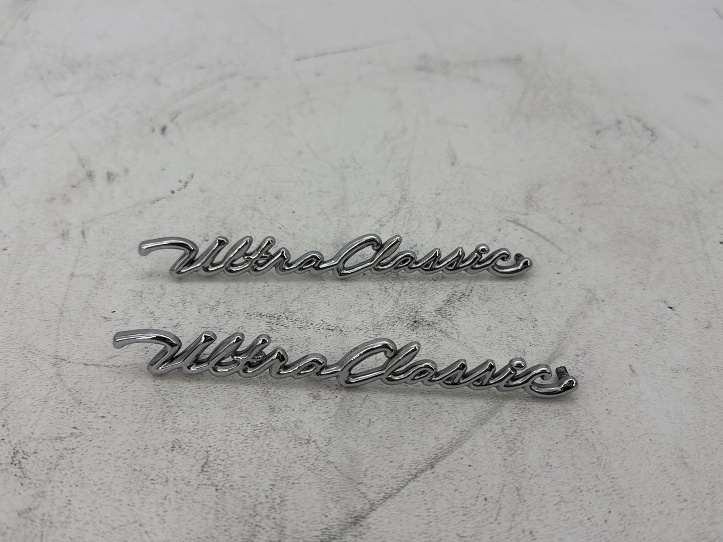 2003 Harley Electra Glide Touring Ultra FLHTCUI OEM Front Fender Emblem Medallion Nameplate Sticker
