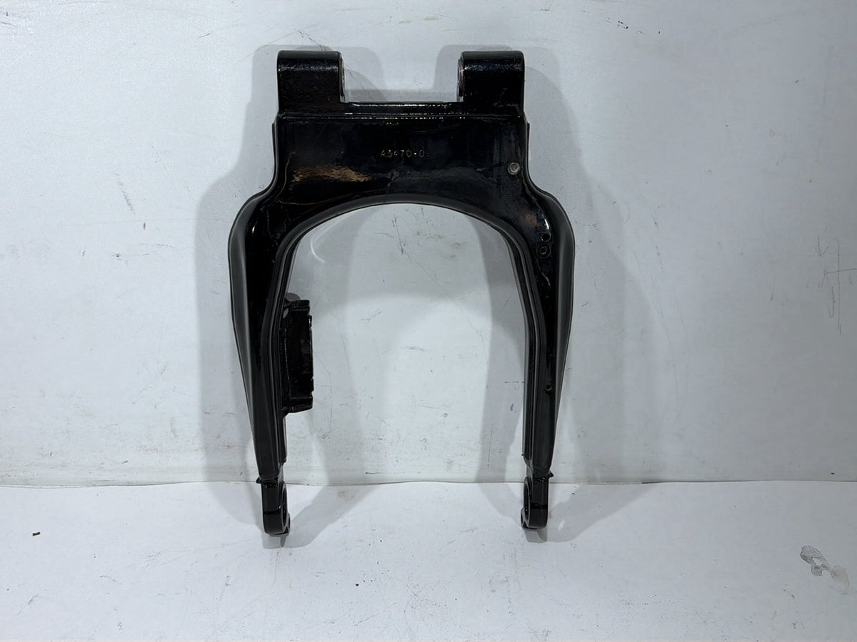 2009 Harley Road King Touring Police OEM Rear Fork Swingarm Swing Arm