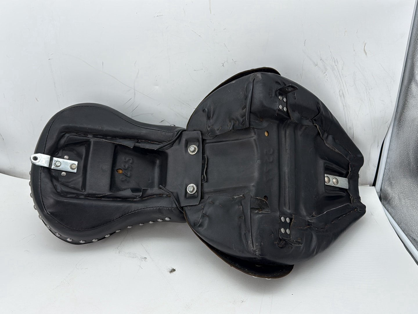 1991 Harley Heritage Softail Classic FLSTC OEM Passenger Rider Driver Seat Saddle