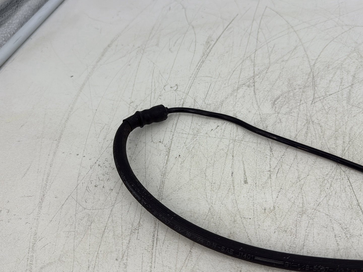 2004 Harley Dyna Super Glide FXDI OEM Front Brake Hose Line Pipe