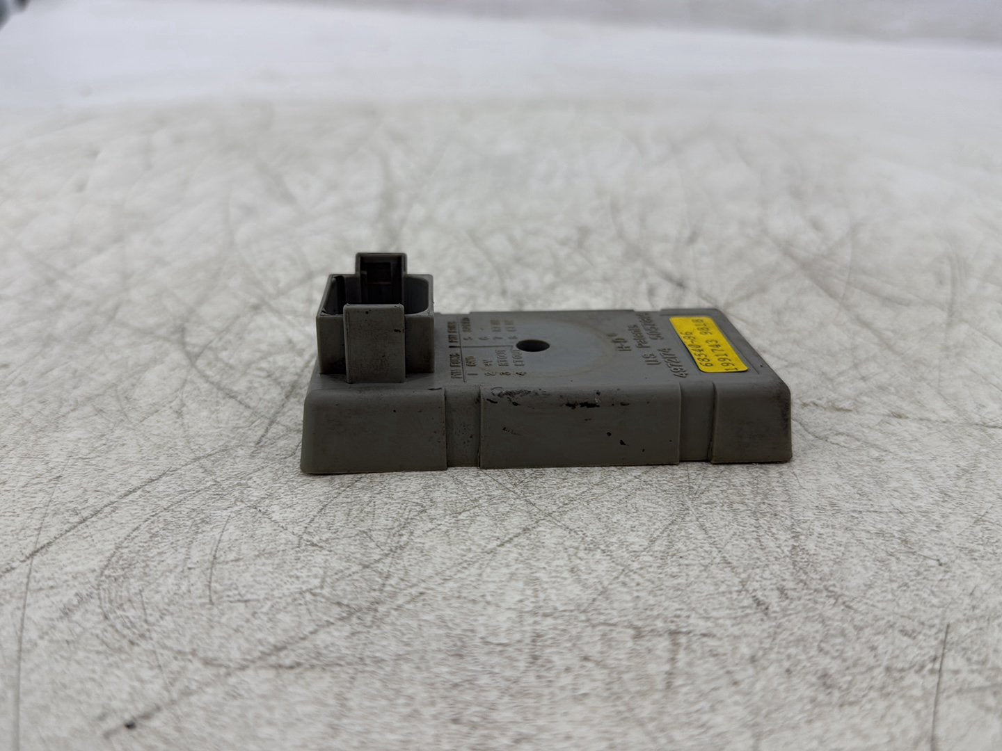 1998 Harley Touring FLHTCUI Electra Glide Ultra OEM Turn Signal Module Canceller TSM