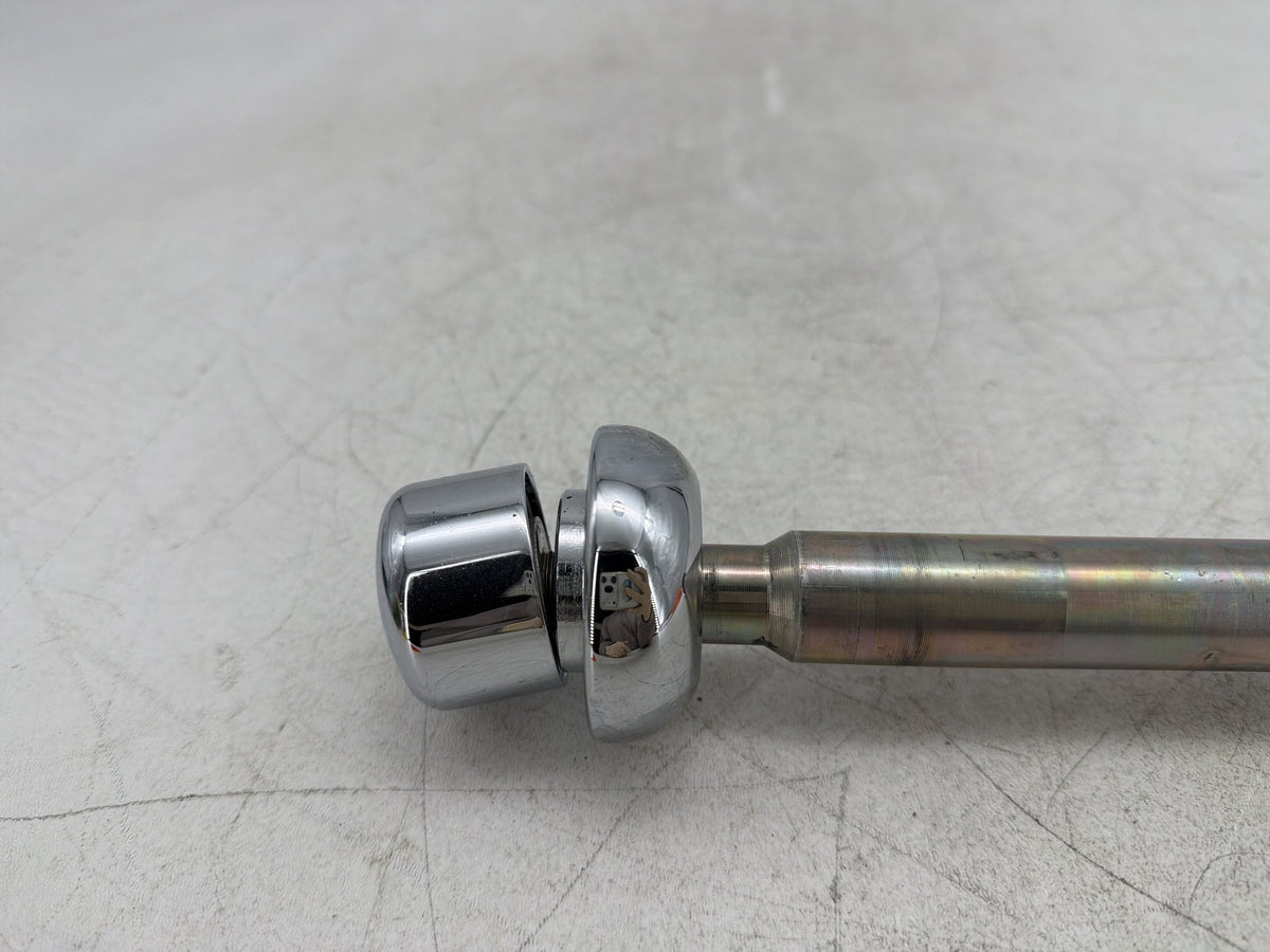 2009 Harley Electra Glide Touring CVO Screamin Eagle Front Wheel Axle Bolt Shaft