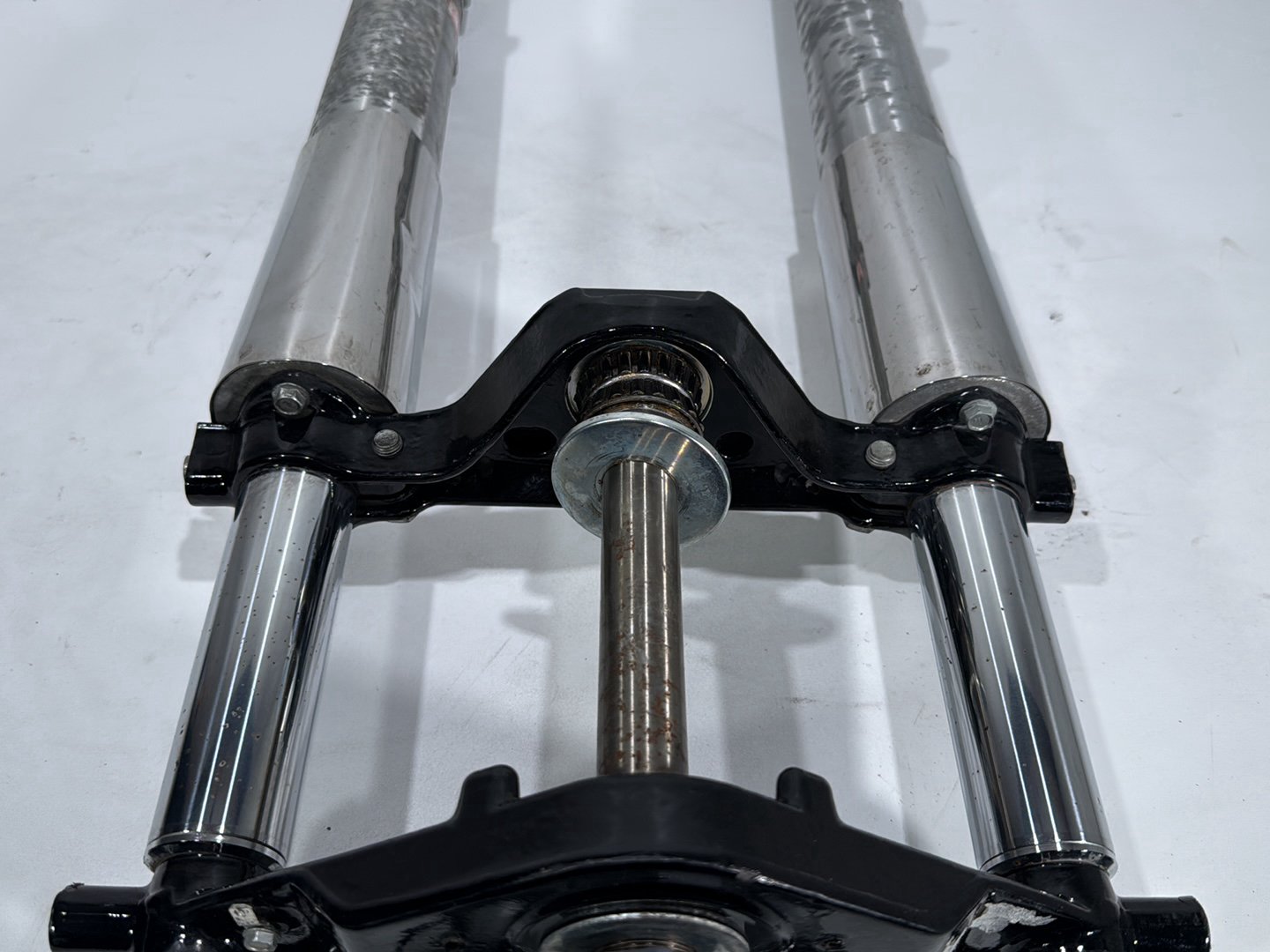 2010 Harley Touring Electra OEM Front Triple Tree Set & LH RH Fork Legs Sliders