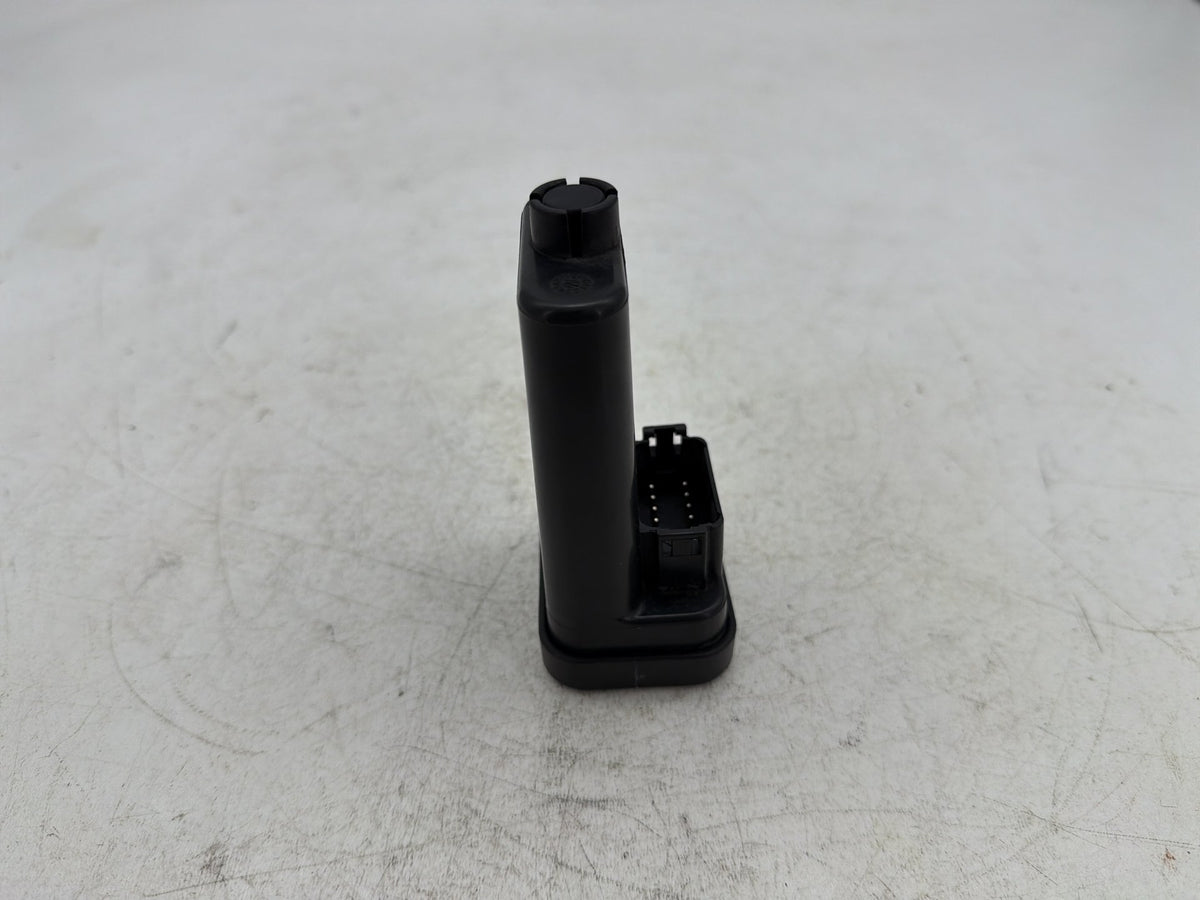 2010 Harley Street Glide Touring FLHX OEM Turn Signal Security Module TSSM