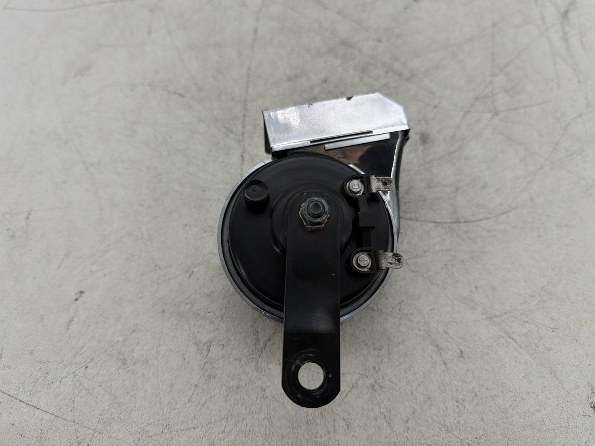 2010 Harley Road King Touring Police OEM Signal Horn Klaxon Beep 69060-90F