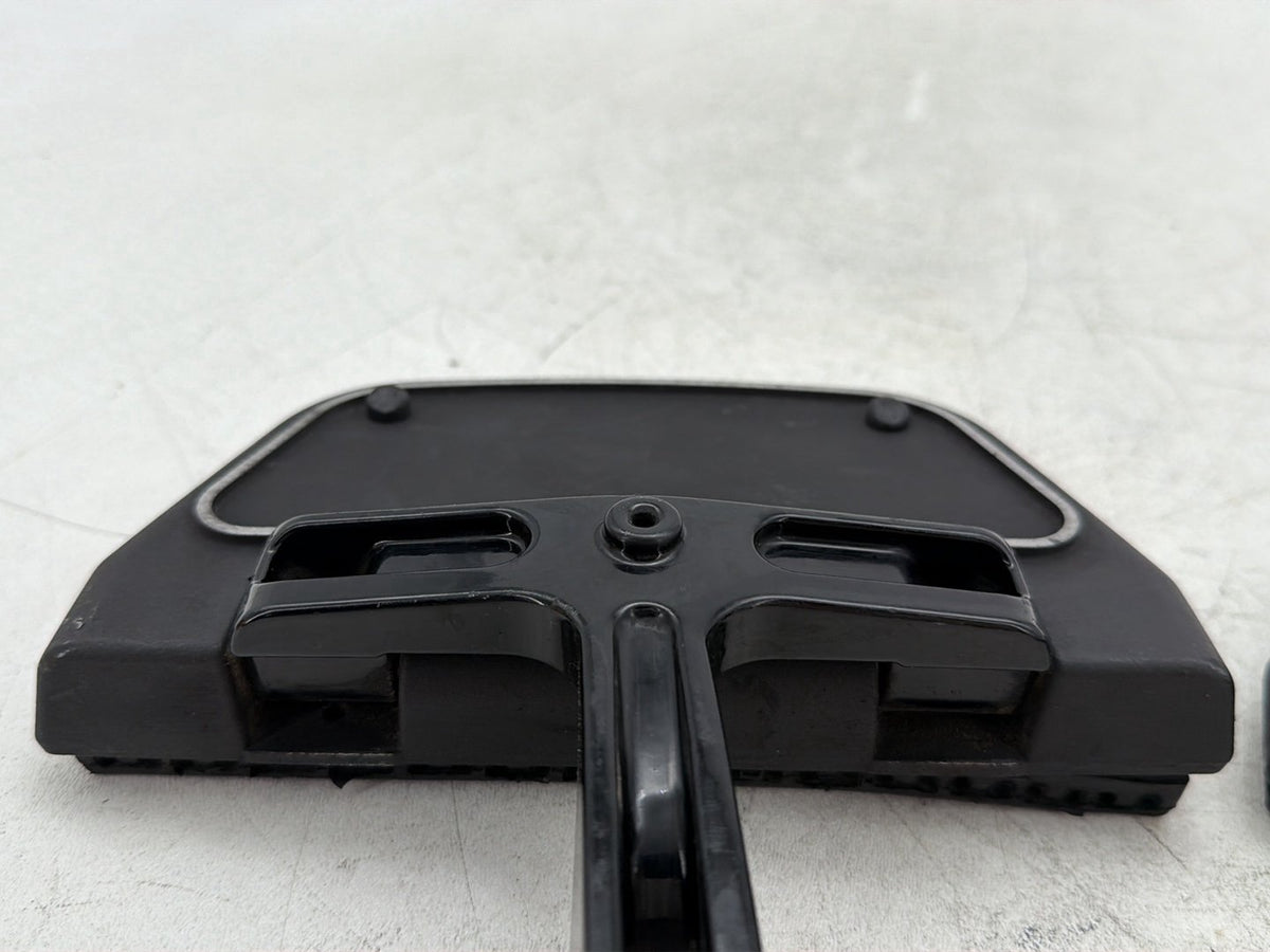 10 Harley Electra Glide Touring OEM Left & Right Passenger Floorboard Foot Rest
