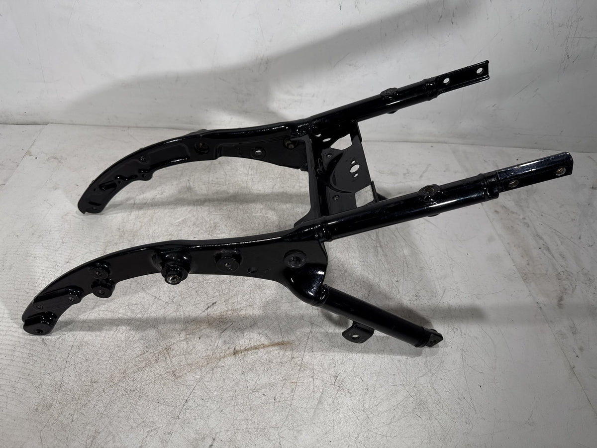 2013 Harley Electra Glide Touring OEM Rear Back Sub Frame Rail Bar 48079-09BHP