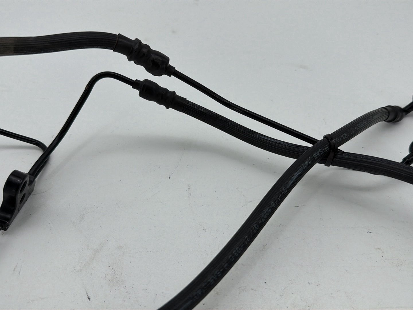 2003 Harley Road King Touring FLHRCI Classic OEM Front Brake Hose Line Pipe