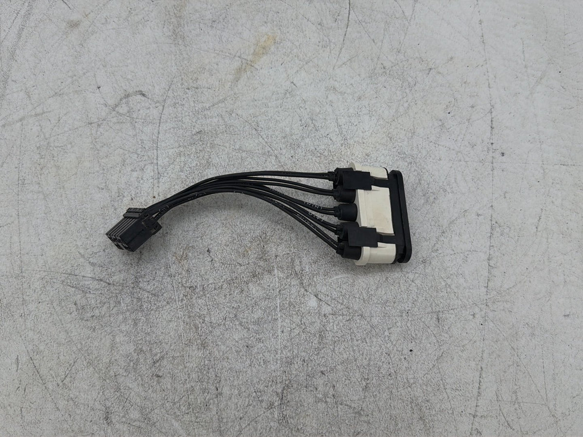 2005 Harley Electra Glide FLHTI OEM Dash Indicator Lamp Wire Plug 68789-96A