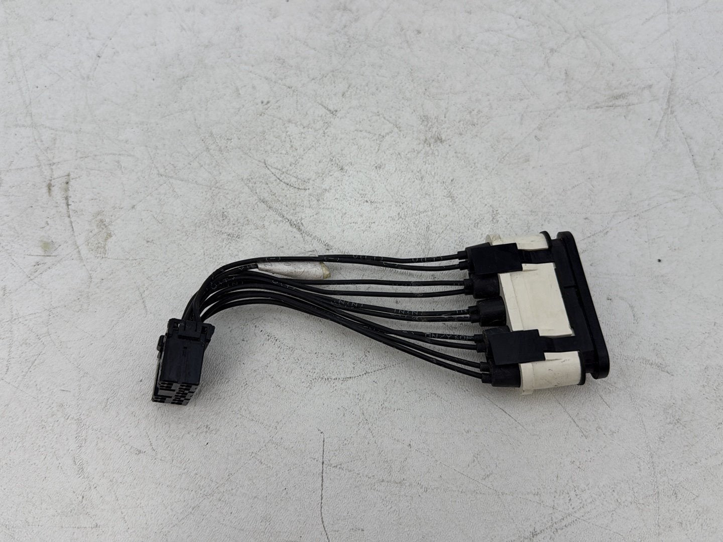 1999 - 2006 Harley-Davidson Touring Electra Glide Ultra Dash Indicator Lamp Wire Plug In 68789-96A