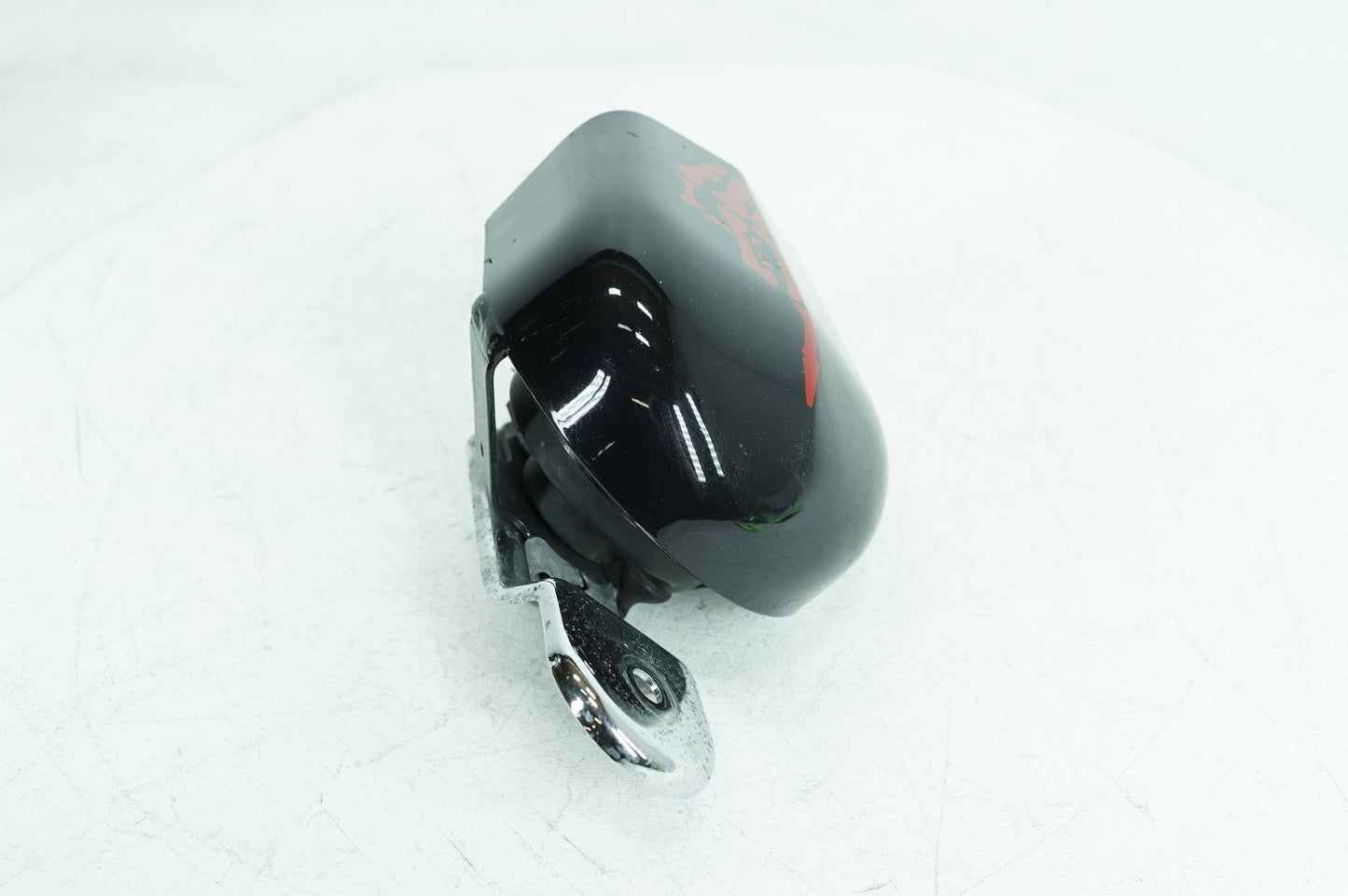 2007 - 2011 Harley-Davidson Touring Street Glide Horn Signal Klaxon Chrome Cover 69060-90F