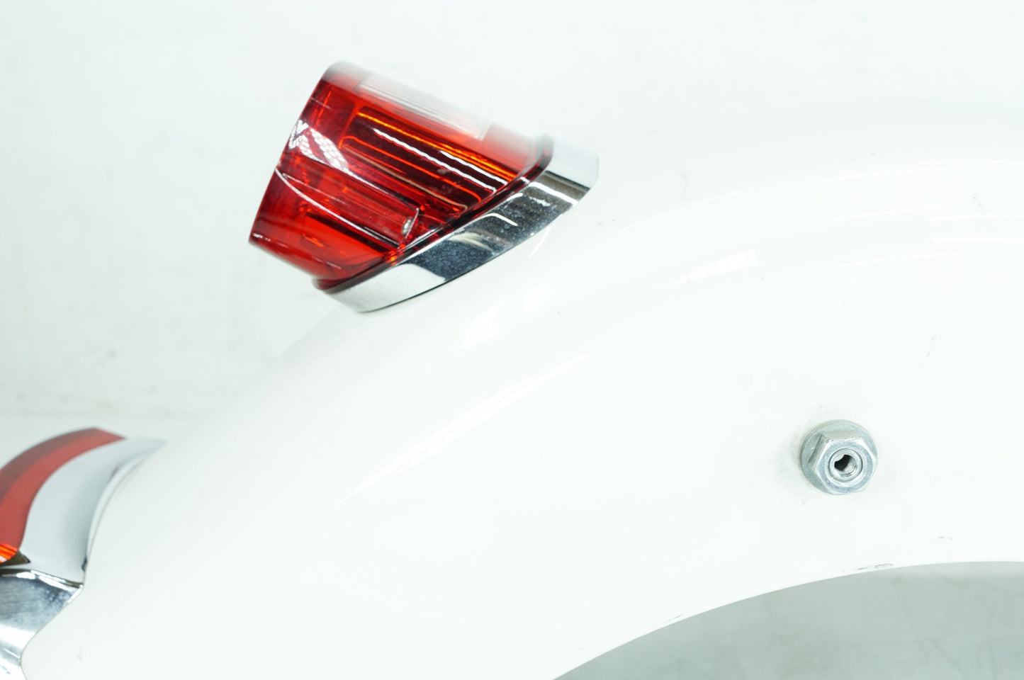 2008 - 2016 Harley-Davidson Touring Electra Glide Ultra Rear Wheel Fender Taillight Brake Lamp 59500046