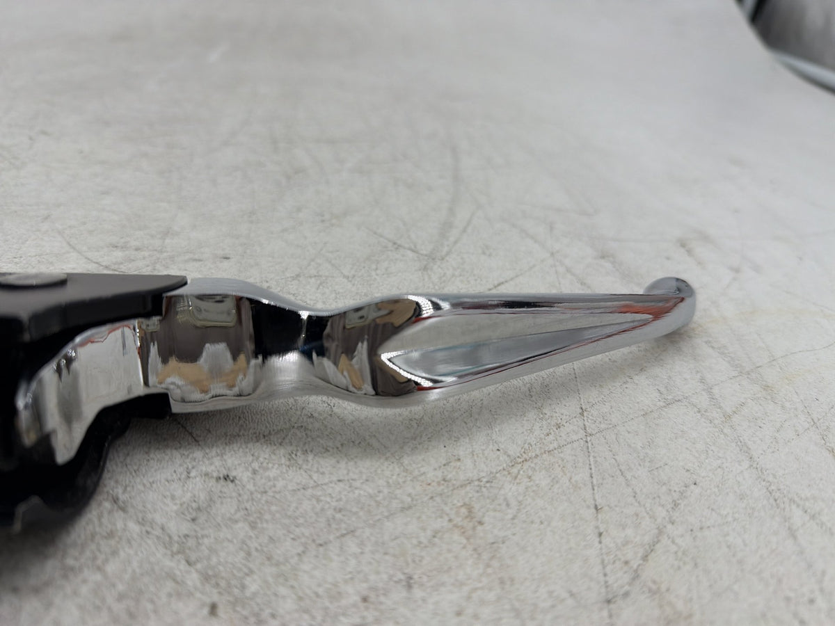 2004 Harley Heritage Softail Classic OEM Front Right Brake Lever Master Cylinder