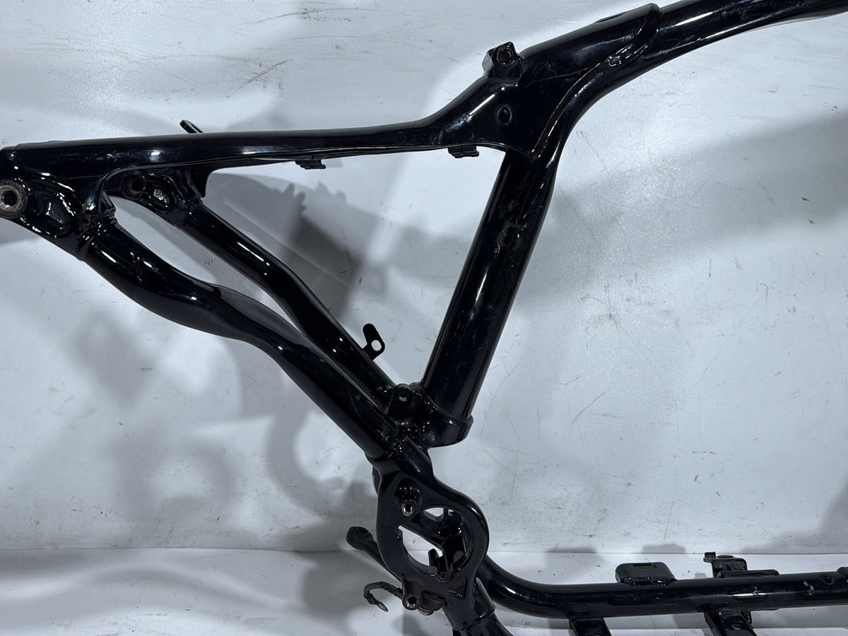 2006 Harley Sportster 1200 Low XL1200L OEM Body Main Frame Chassis S
